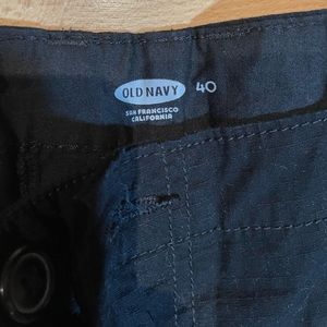 Old Navy Cargo Shorts Men’s 40